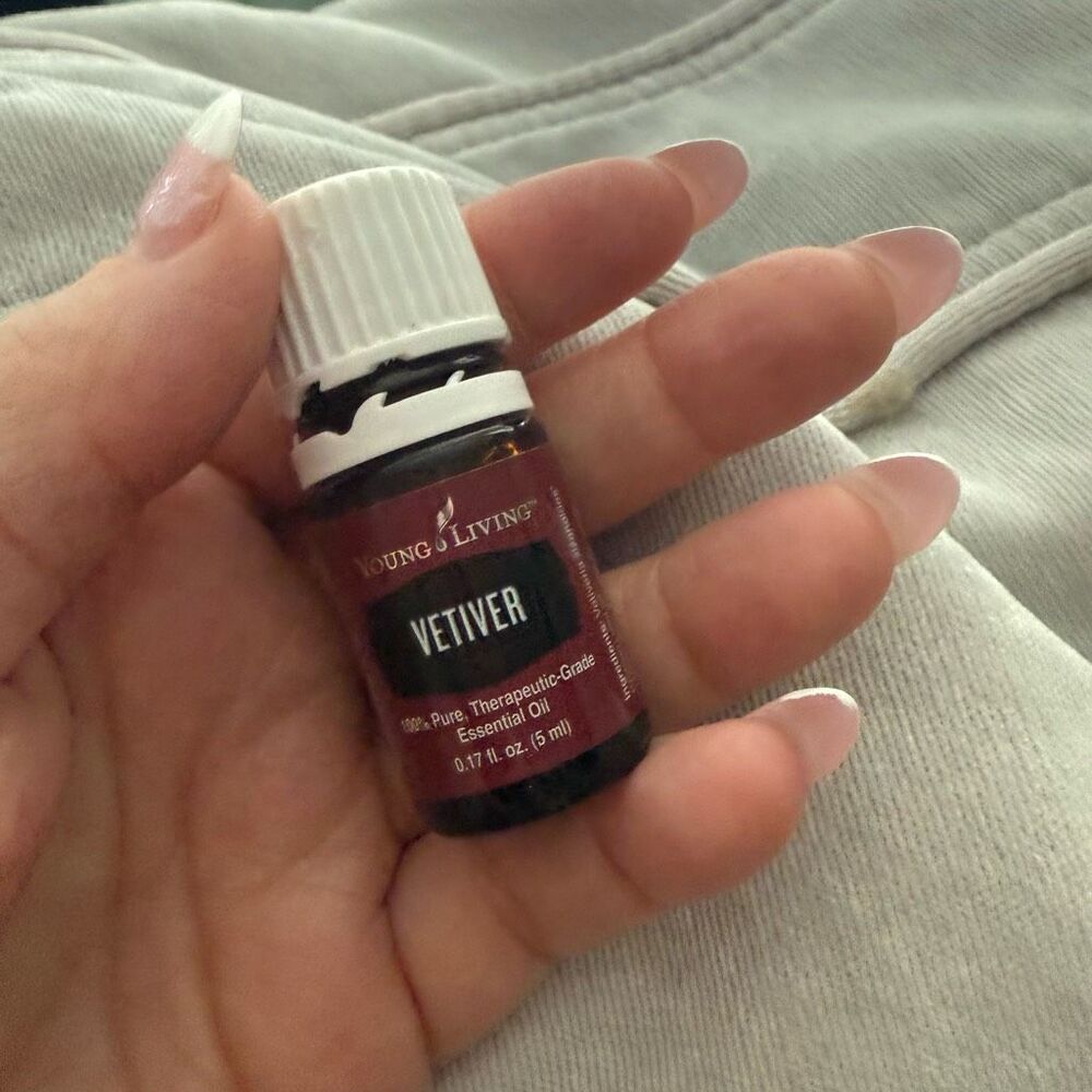 Young Living Vetiver 5ml Essential Oil 80% Full